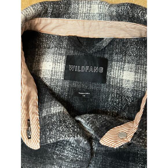 Wildfang The Essential Flannel Shacket 1X - Picture 3 of 7